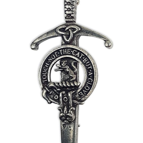 MacKintosh Kilt pin - Picture 4 of 4